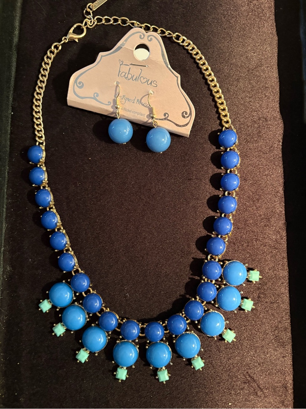MIKA Blue Tones Bib Statement Necklace & Earrings Set.  NWT 18-20”Adjustable